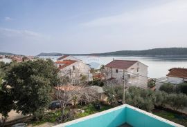 Rab, Penthouse, 60 metara od mora!, Rab, Kвартира