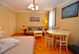 Rovinj,savršen stan 53m2 u centru,1.kat, Rovinj, Apartamento