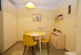 Rovinj,savršen stan 53m2 u centru,1.kat, Rovinj, Apartamento