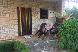 Istra, Premantura stan s vrtom, Medulin, Appartement