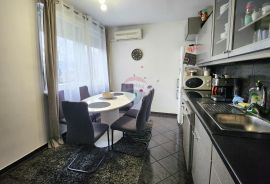 Zaprešić, centar, stan 2S + DB, prostran, Zaprešić, Appartment