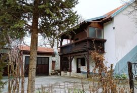 Karlovačka županija, Ogulin - kuća sa okućnicom, Ogulin, Ev