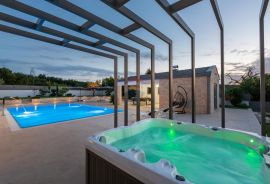 Motovun, Istra - luksuzna moderna villa 400m2, Motovun, Maison