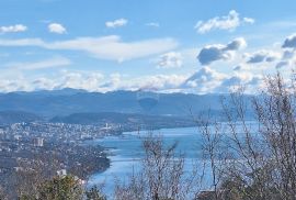 MATULJI - nezavršena kuća s velikim dvorištem, Matulji, Kuća