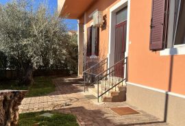 Istra, Umag Punta, prostrani stan prvi red do mora, Umag, Appartment