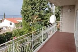 Selce, samostojeća kuća 350m2 sa 750m2 okućnice, Crikvenica, House