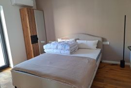 Crikvenica- luksuzan stan sa bazenom u kvalitetnoj novogradnji sa liftom, Crikvenica, Apartamento