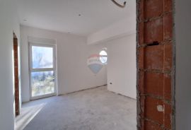 Zagreb, Podsljeme, luksuzan stan 132 m2 s velikim vrtom, Podsljeme, Flat