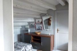 Rovinj, stan na rivi - 65 m2 prvi red do mora, Rovinj, Daire