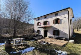 Istra, Ćićarija, dvije kamene kuće okružene netaknutom prirodom, Lanišće, House