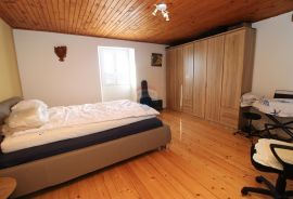 Filipana, Istra, renovirana šarmantna kamena kuća površine 75m2, Marčana, Casa