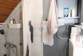 Filipana, Istra, renovirana šarmantna kamena kuća površine 75m2, Marčana, Haus