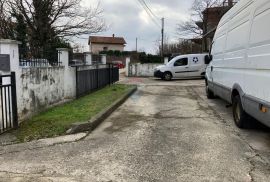 Rijeka, Gornja Drenova – samostojeća kuća s okućnicom 750 m2, Rijeka, Famiglia