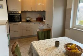 Rijeka, Gornja Drenova – samostojeća kuća s okućnicom 750 m2, Rijeka, Famiglia