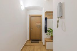 Stan, Zagreb, Centar, 36 m2, potpuno adaptiran, Donji Grad, Flat