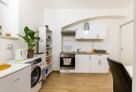 Stan, Zagreb, Centar, 36 m2, potpuno adaptiran, Donji Grad, Appartment