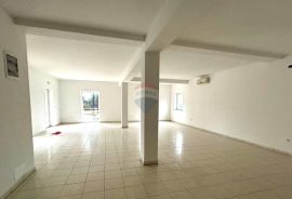 Stan Novigrad , Istra 135m2 , 4 spavaće sobe, Novigrad, Appartamento