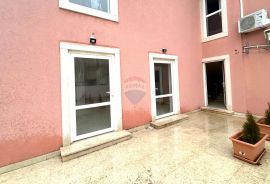 Poslovni prostor , Novigrad , 95m2, Novigrad, Propriedade comercial