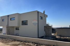 Istra - Svetvinčenat - samostojeća moderna villa s pogledom na more, Svetvinčenat, Haus