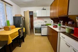 Istra, Novigrad, centar, autohtona kuća u nizu, samo 150 od mora, Novigrad, House