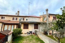 Istra, Novigrad, centar, autohtona kuća u nizu, samo 150 od mora, Novigrad, House