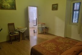 Istra, Pula stan u venecijanskoj vili, Pula, Appartement