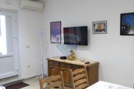 Opatija centar, stan od 2 stambene jedinice, samo 150m od mora, Opatija, Apartamento