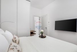 OPATIJA,CENTAR- luksuzan stan 80 m od mora, Opatija, Flat