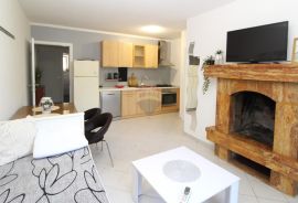 Istra, Poreč, dvosoban stan u suterenu, Poreč, Appartement