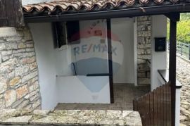 Istra,Kaštel-Buje,šarmantna kamena kuća u velikoj zelenoj oazi, Buje, Haus