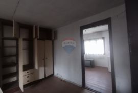 Ogulin-okolica, imanje na parceli 19000 m2, Josipdol, House