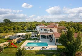 Istra, Kunj - Villa s bazenom i okućnicom od 2208 m2, Raša, Σπίτι