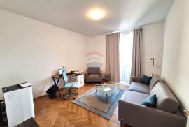 LOVRAN - dvosobni stan na 1. katu, Lovran, Appartment