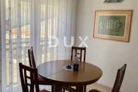 TROGIR, ČIOVO - Prostrana apartmanska kuća u blizini mora, Okrug, Maison