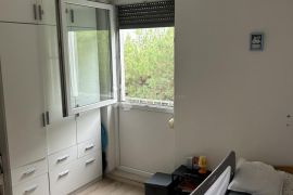 DVOSOBAN STAN: SPLIT,KMAN 77,66m2, Split, Apartamento