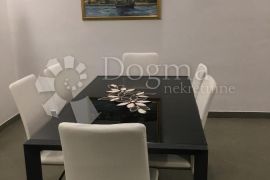 MALINSKA - APARTMAN S POGLEDOM NA MORE, Malinska-Dubašnica, شقة