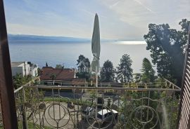 OPATIJA, stan s dva balkona i otvorenim pogledom na more, Opatija, Apartamento