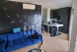 Martinkovac stan 77 m2,2S+DB,logia pogled na more, Rijeka, Διαμέρισμα