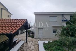 Novi Vinodolski, kuća drugi red od mora, Novi Vinodolski, House