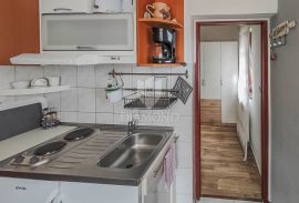 Umag, centar, dva stana 2.red do mora!, Umag, Apartamento