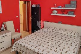 Umag, centar, dva stana 2.red do mora!, Umag, Apartamento