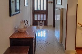 Umag, centar, dva stana 2.red do mora!, Umag, Apartamento