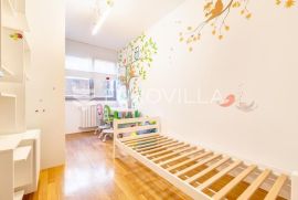 Zagreb,Vrbani III prekrasan trosoban stan 60m2, Zagreb, Appartement