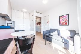 Zagreb, Trešnjevka, PRVI NAJAM prekrasan dvosoban stan NKP 37 m2 + VPM, Zagreb, Apartamento