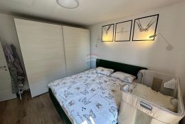 Novigrad, moderan trosoban stan 400 metara od mora, Novigrad, Apartamento