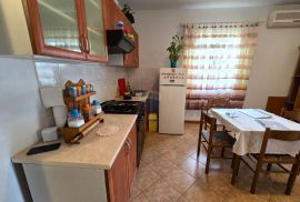 Rovinj-Rovinjsko Selo,savršeni ,namješteni stan 43,7m2 + parking, Rovinj, Kвартира