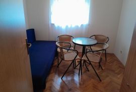 Istra,Valbandon,veliki stan u prizemlju sa terasama, Fažana, Apartamento