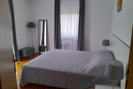 Istra,Valbandon,veliki stan u prizemlju sa terasama, Fažana, Appartement