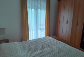 Istra,Valbandon,veliki stan u prizemlju sa terasama, Fažana, Appartement