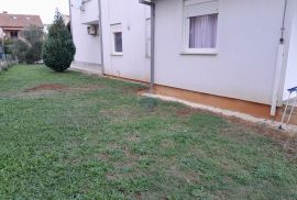 Istra,Valbandon,veliki stan u prizemlju sa terasama, Fažana, Appartement